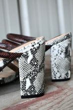 Load image into Gallery viewer, Snakeskin Mule Heel
