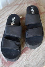 Load image into Gallery viewer, PLATFORM SLIP ONS
