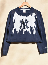 Load image into Gallery viewer, FEELING THE LOVE
