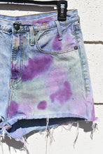 Load image into Gallery viewer, DIFFERENT WAVE LENGTHS (31)
